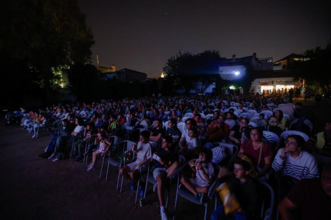 cordoba-recibe-ansiosa-la-vuelta-de-los-cines-de-verano