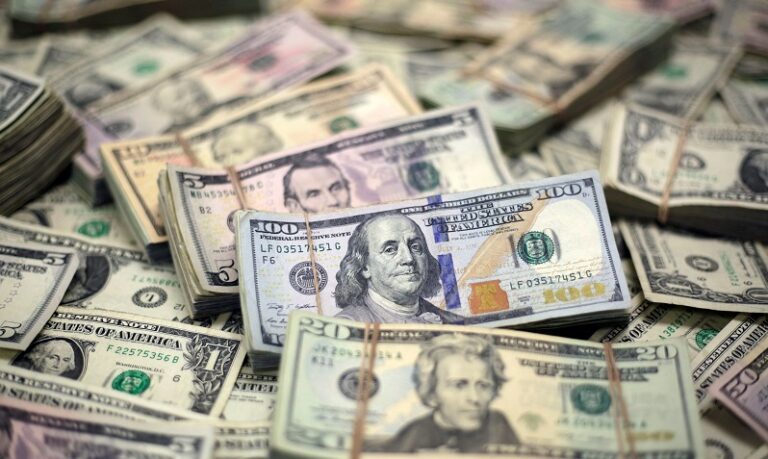 Dólar, déficits y crisis