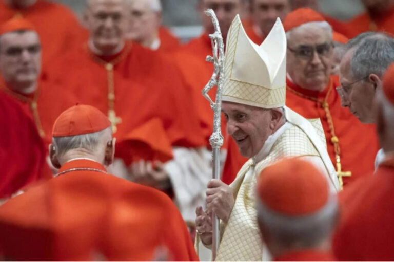 Quiénes son los principales candidatos a suceder al Papa Francisco