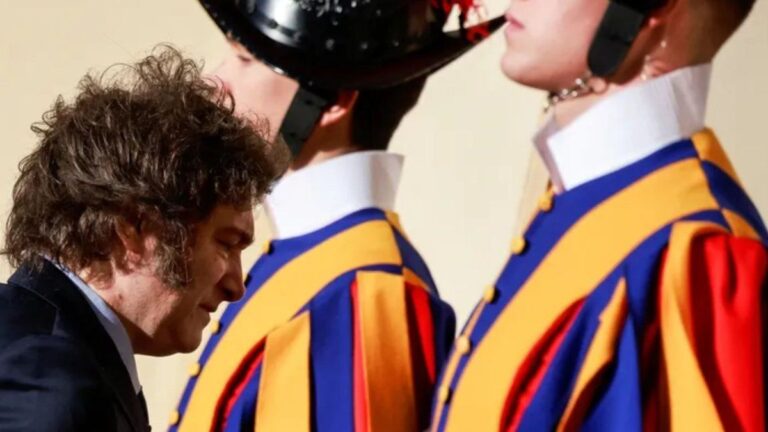 Javier Milei aterrizó en Roma para asistir al funeral del Papa Francisco