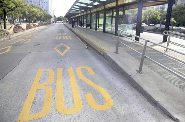 Paro de colectivos: La UTA confirmó la medida de fuerza