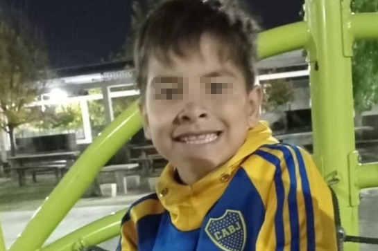 Un policía baleó a un nene de 7 años que esperaba el colectivo durante un intento de robo