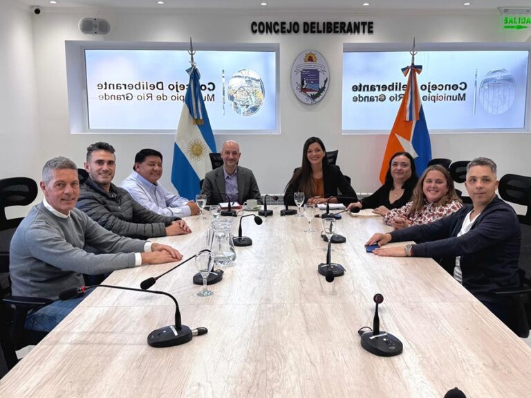 El Concejo y la UNTDF potencian el desarrollo local