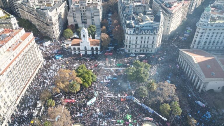 Pensando en el 2027, Cristina Kirchner lanzó una invitación para unificar el PJ