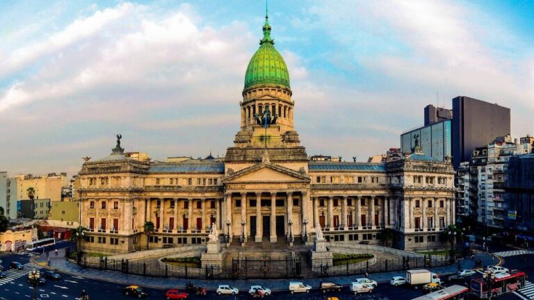 El oficialismo frenó al Congreso, tras la condena a CFK