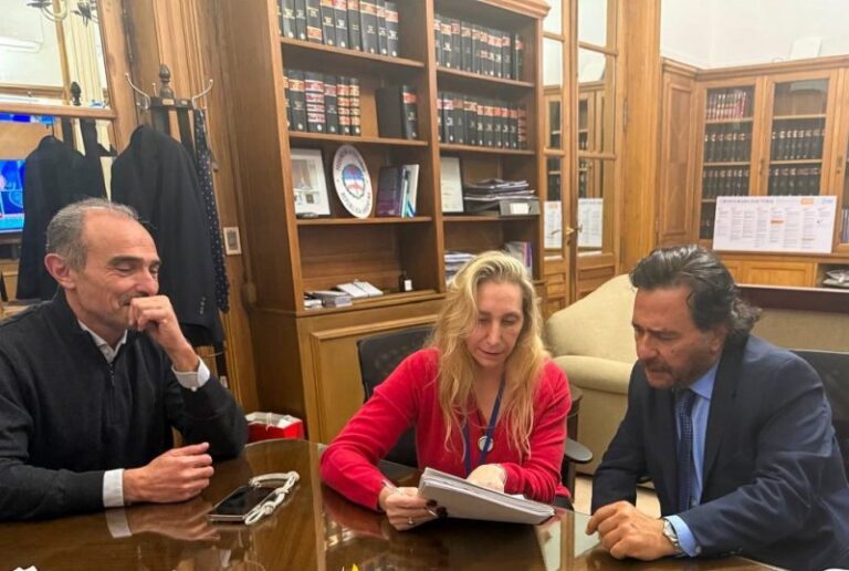 Karina y Lule le intervienen a Santiago el vínculo con los gobernadores