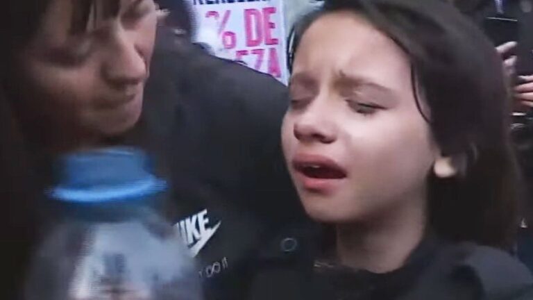 Revés para Patricia Bullrich: confirman procesamiento del policía que gaseó a una nena de 10 años