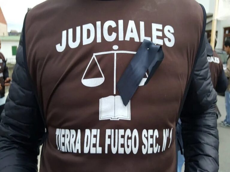 La UEJN expulsó a tres exdirigentes