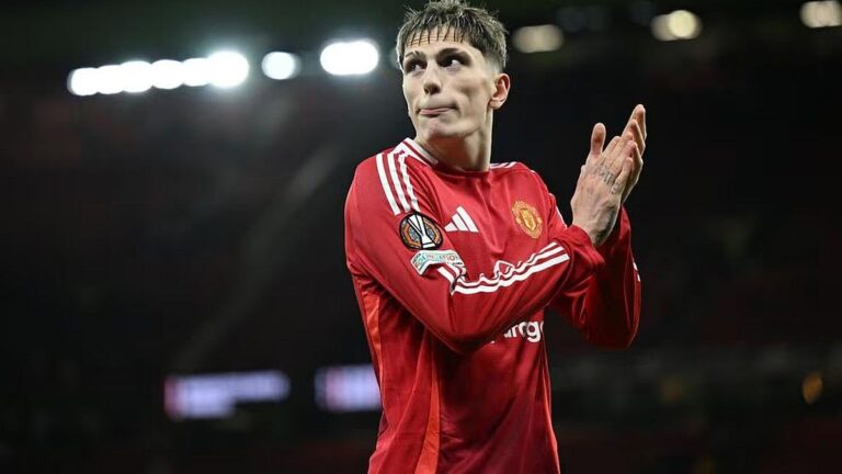 Alejandro Garnacho afuera de la pretemporada y del Manchester United?