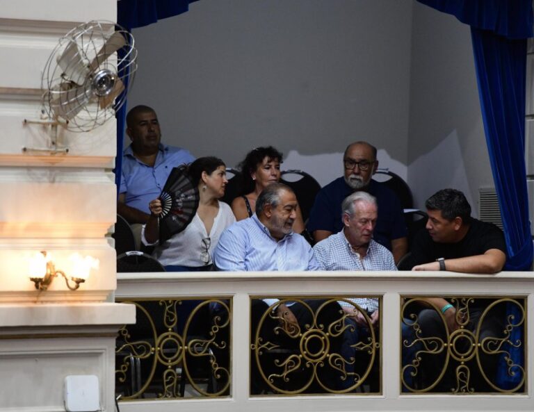 La CGT quedó afuera de las listas y en los gremios crece la presión por el fin del triunvirato