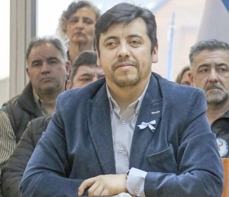 Daniel Harrington apoyó una reforma de la Constitución