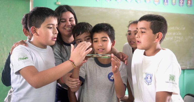 El Premio Docentes que Inspiran ya tiene a sus 6 finalistas