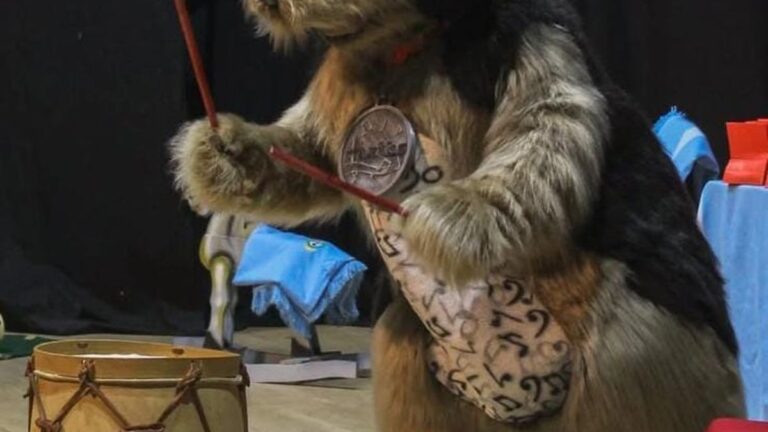 Palpitando el final de las vacaciones de invierno: se estrena «Huellitas»