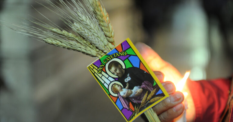 De cara a la festividad de San Cayetano, la Iglesia le hace una fuerte advertencia al Gobierno