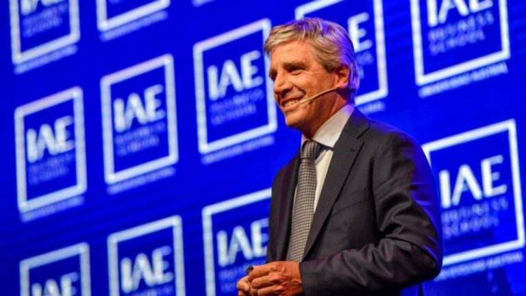 La audaz jugada de Luis Caputo para bajar la tasa, que podría volver a impulsar el precio del dólar