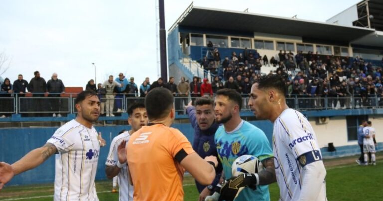 Tras el escándalo con Atlanta, el presidente de Almagro se reunió con el Chiqui Tapia