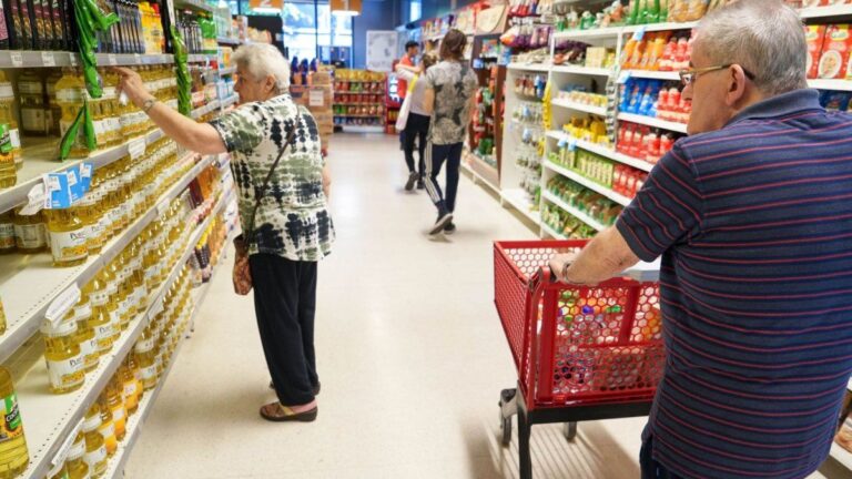 Inflación: los precios mayoristas subieron 2,8% en julio y acumulan 12,3% en lo que va del año