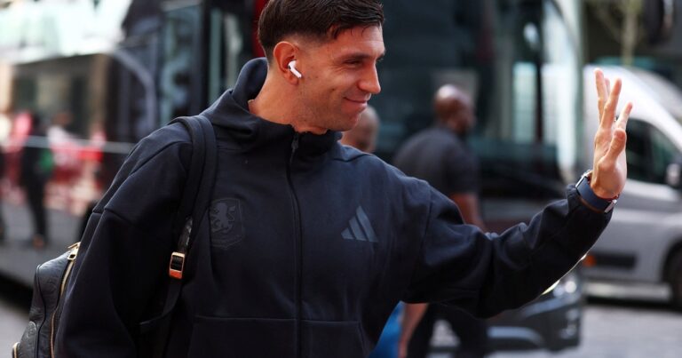 Con Dibu Martínez desde el arranque, el Aston Villa busca su primer triunfo en la Premier ante Brentford