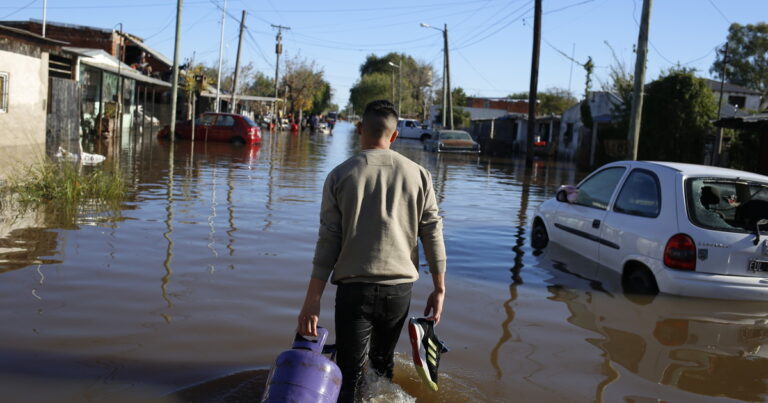 El Gobierno lanzó un plan de ayuda por $ 10.000 millones para los afectados por las inundaciones de mayo en Buenos Aires