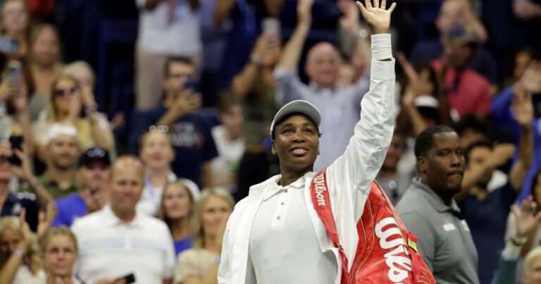 Venus Williams emocionó y brilló en el US Open: volvió a los 45 años y jugó un partidazo contra una tenista 16 años menor