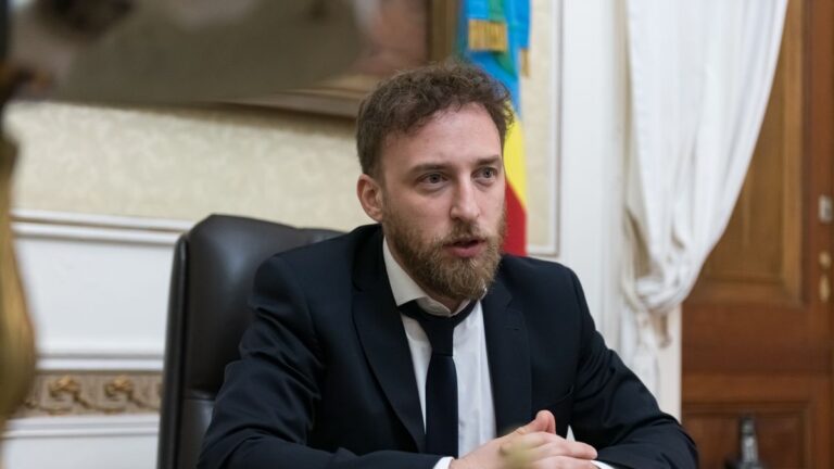 Otermín cruzó al Gobierno: «Qué esperaban? Ir por Pavón como si fuera el carnaval de Gualeguaychú?»