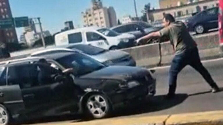 Insólito hecho sobre la General Paz: policía detuvo un auto con cuatro personas que tenían millones