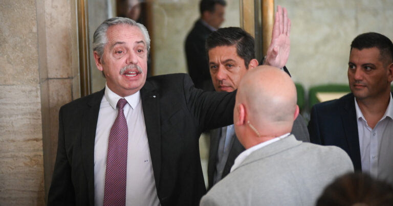 Corrupción con los seguros: sorpresivamente, la Fiscalía pidió revocar el procesamiento de Alberto Fernández