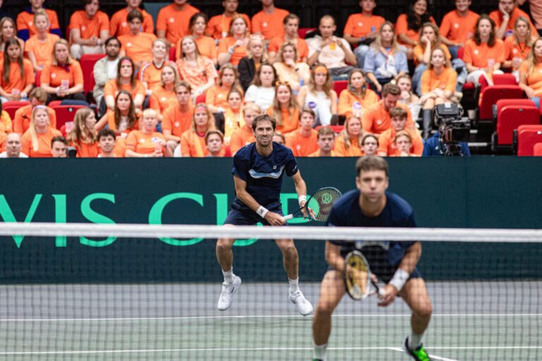 Copa Davis: Argentina selló con el dobles la serie ante Países Bajos y se clasificó para el Final 8