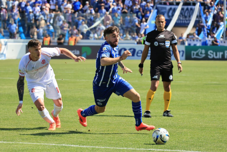 Liga Profesional: Barracas rescató un empate ante Godoy Cruz y sigue bien arriba