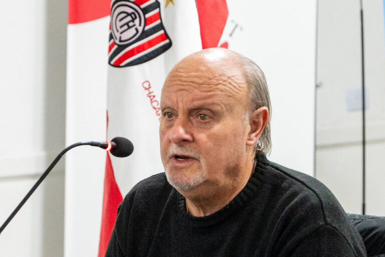 El presidente de Chacarita fue muy duro con el plantel