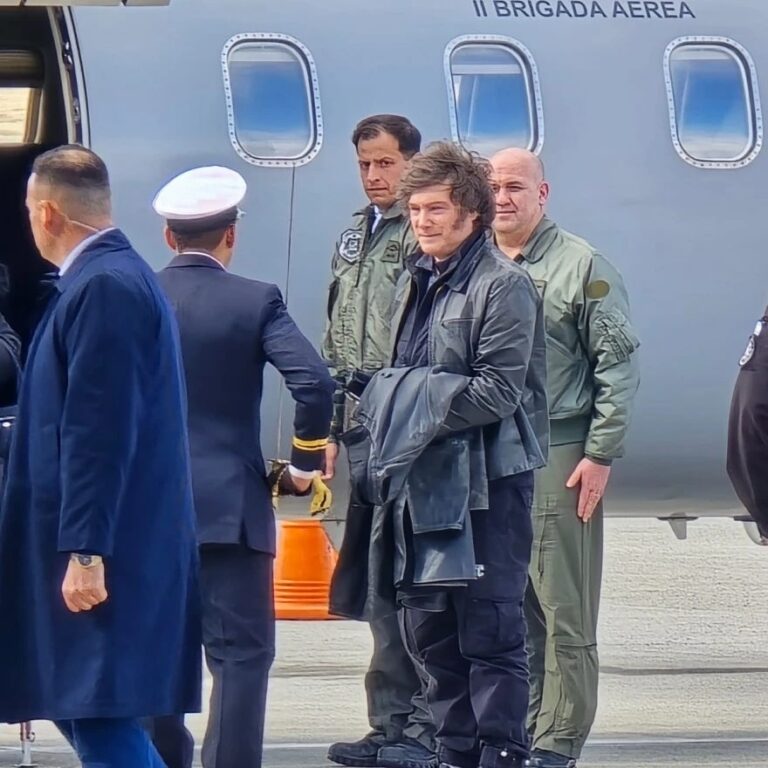 Un gasto de USD300 mil en tres aviones