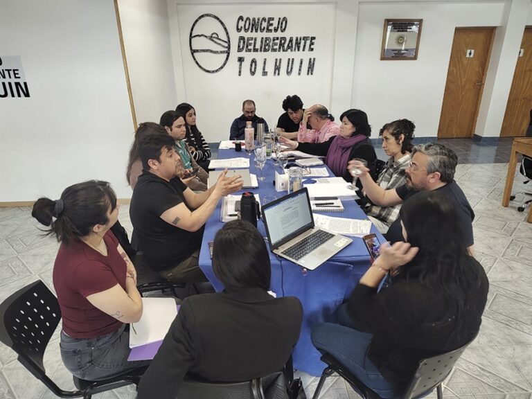 El CD Tolhuin abonó los salarios fuera del plazo legal