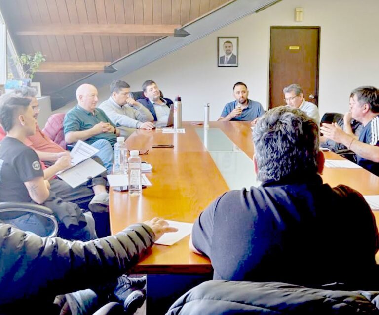 Los gremios municipales aceptaron un nuevo aumento