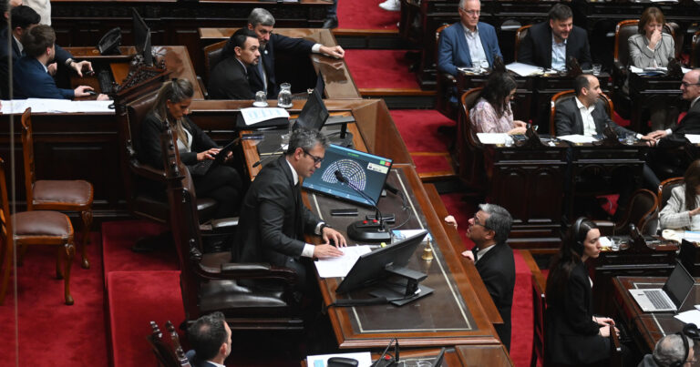 Pelea por el dominio en Diputados: LLA ya tiene 94 legisladores y el PJ queda a punto de perder la primera minoría