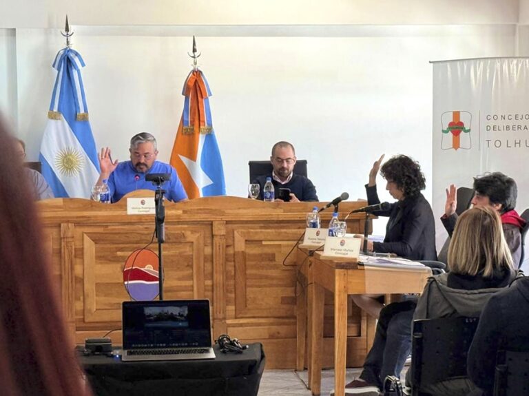 ATE exige el veto del presupuesto municipal de Tolhuin